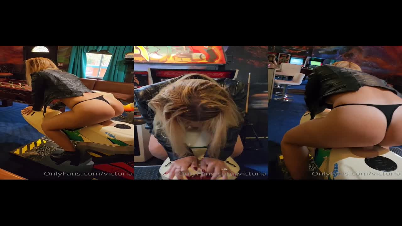 Victoria Riding Dildo Arcade Serious Gaming Leaked Onlyfans Porn Video