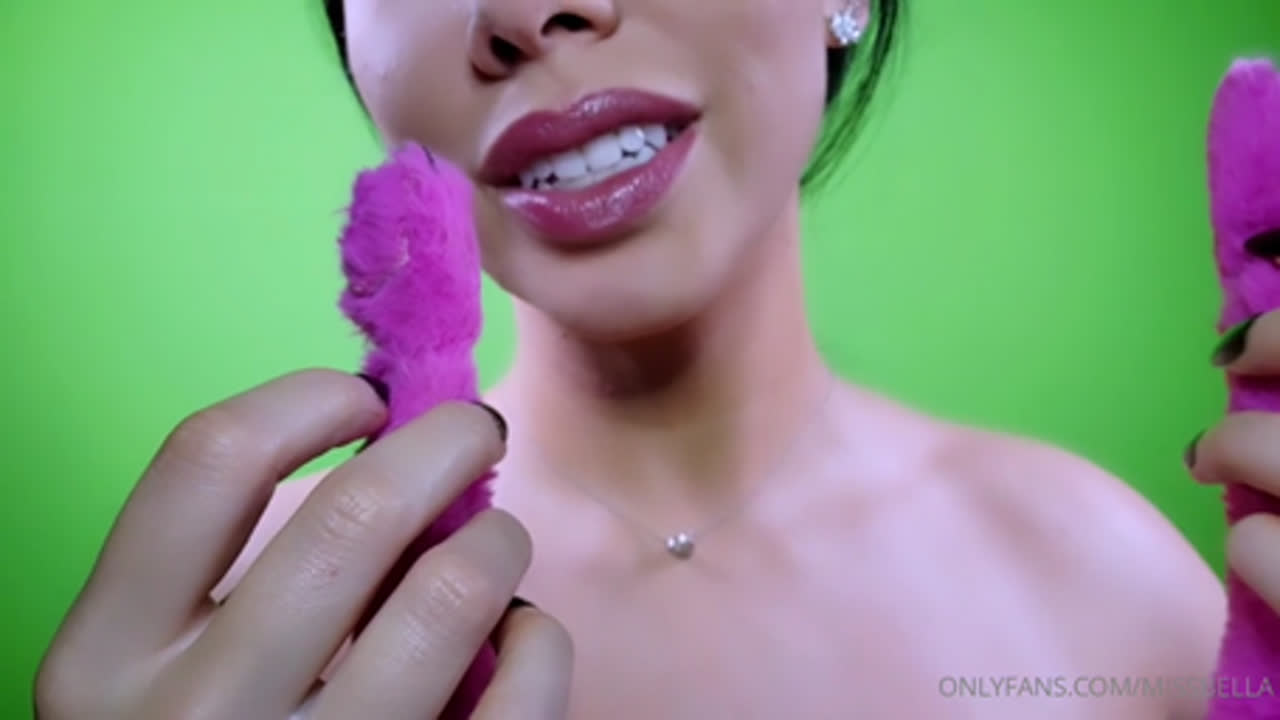 Missbella ASMR Lips – Kisses Leaked Onlyfans Porn Video