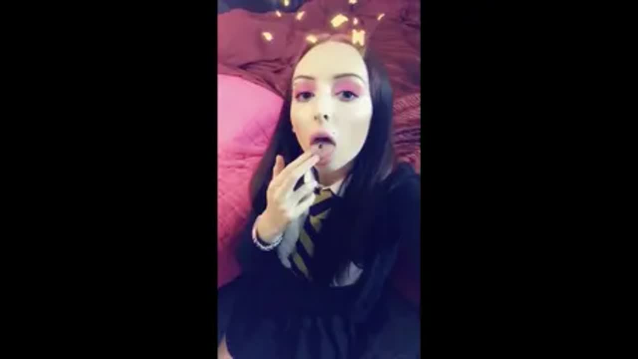 Angel Savage Snapchat Blowjob And Swallows Cum Porn Leaked Onlyfans Porn Video