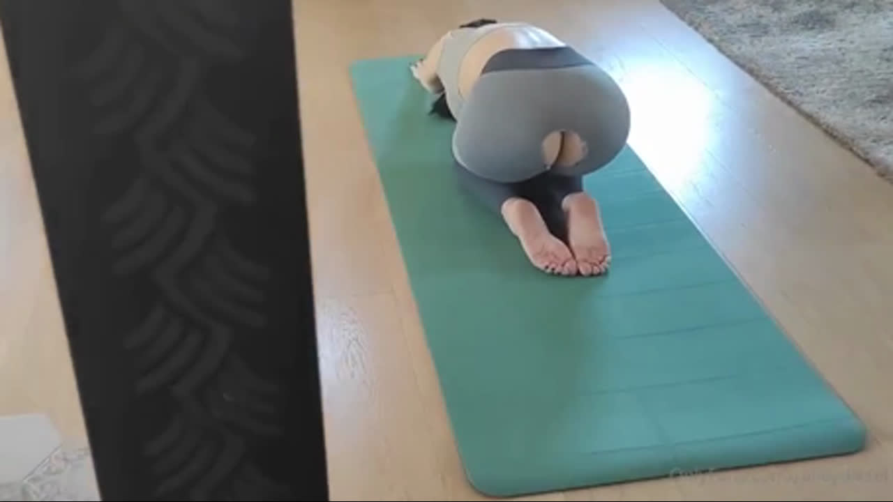 Railey Diesel Yoga Sextape Leaked Onlyfans Porn Video