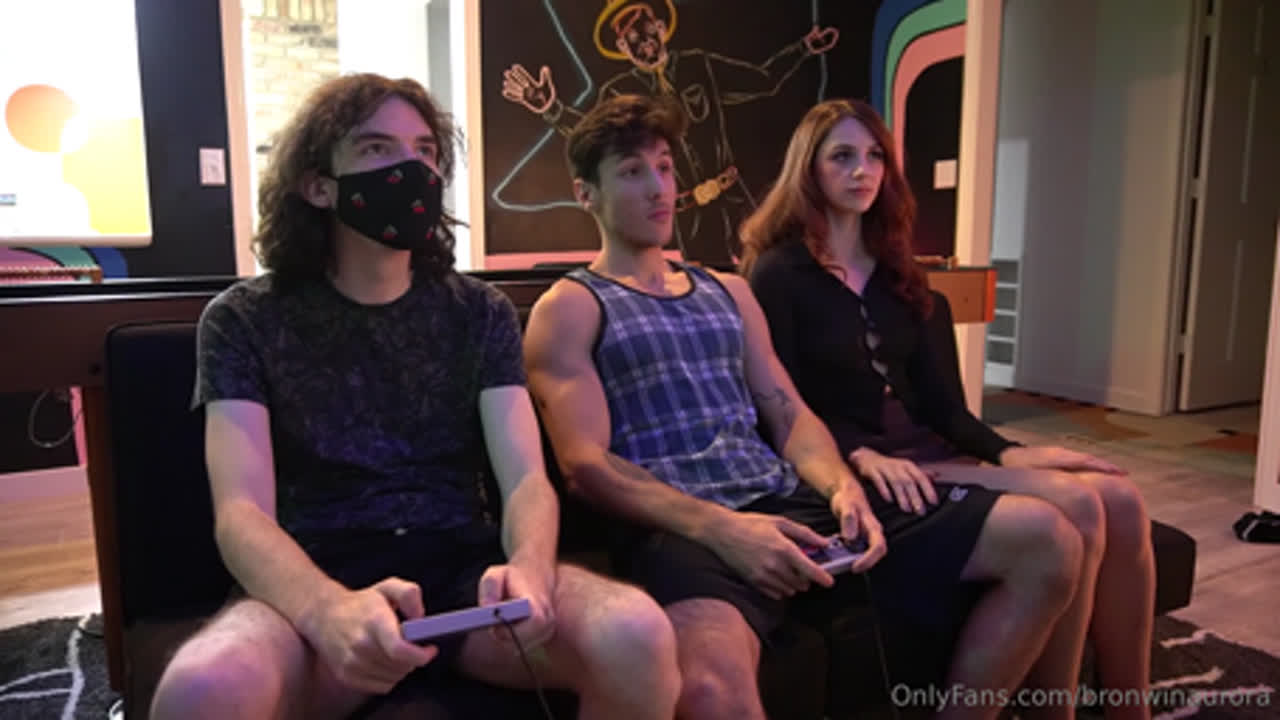 Bronwin Aurora Porn Group Sex With Lilahanne Onlyfans Leaked