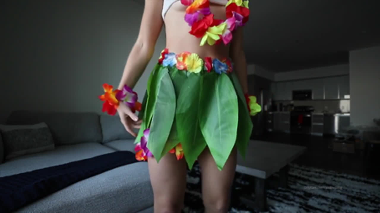 Caroline Zalog Halloween Costume Try On Leaked Onlyfans Porn Video