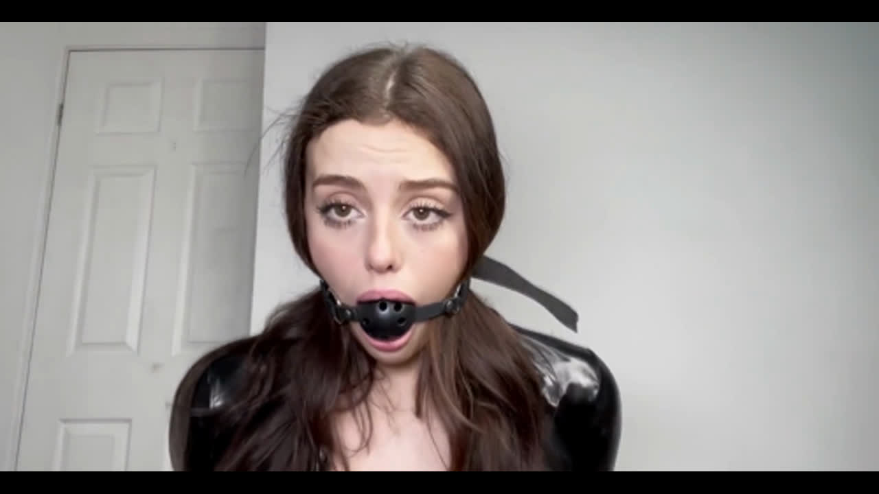 Emily Black Latex Suit Leaked Onlyfans Porn Video